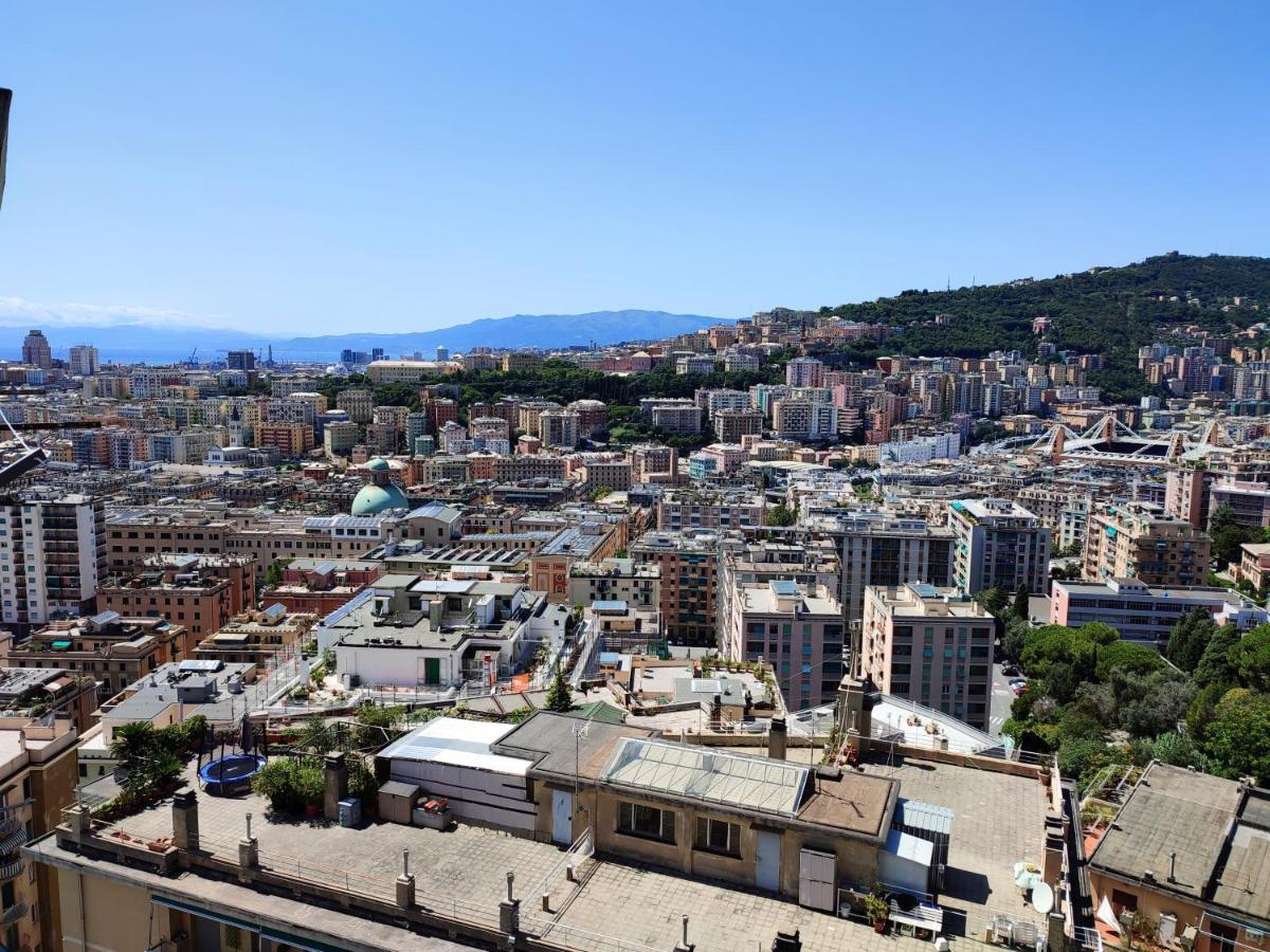 Ferienwohnung Donny Dude Panorama Genua Exterior foto