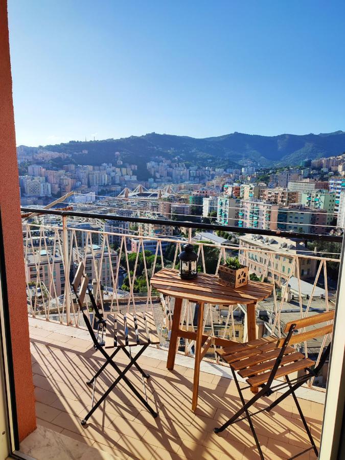 Ferienwohnung Donny Dude Panorama Genua Exterior foto